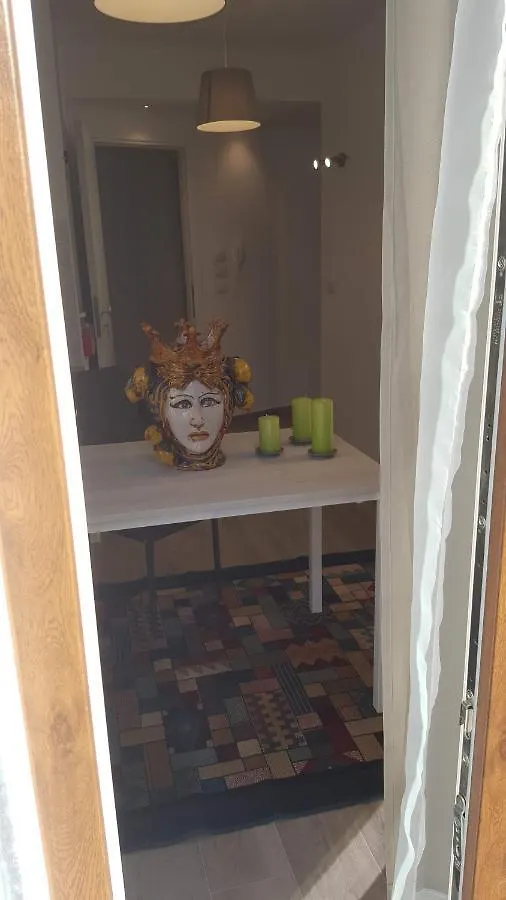 Apartment Casa Vacanza Cundari Castelmola Italy