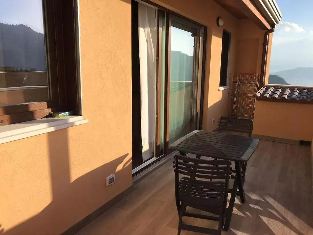 Casa Vacanza Cundari Castelmola Italy