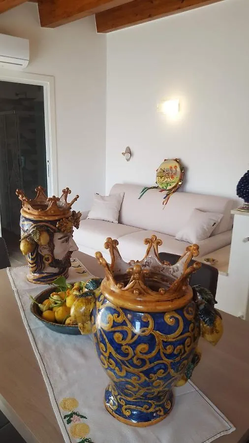 Casa Vacanza Cundari Castelmola Italy